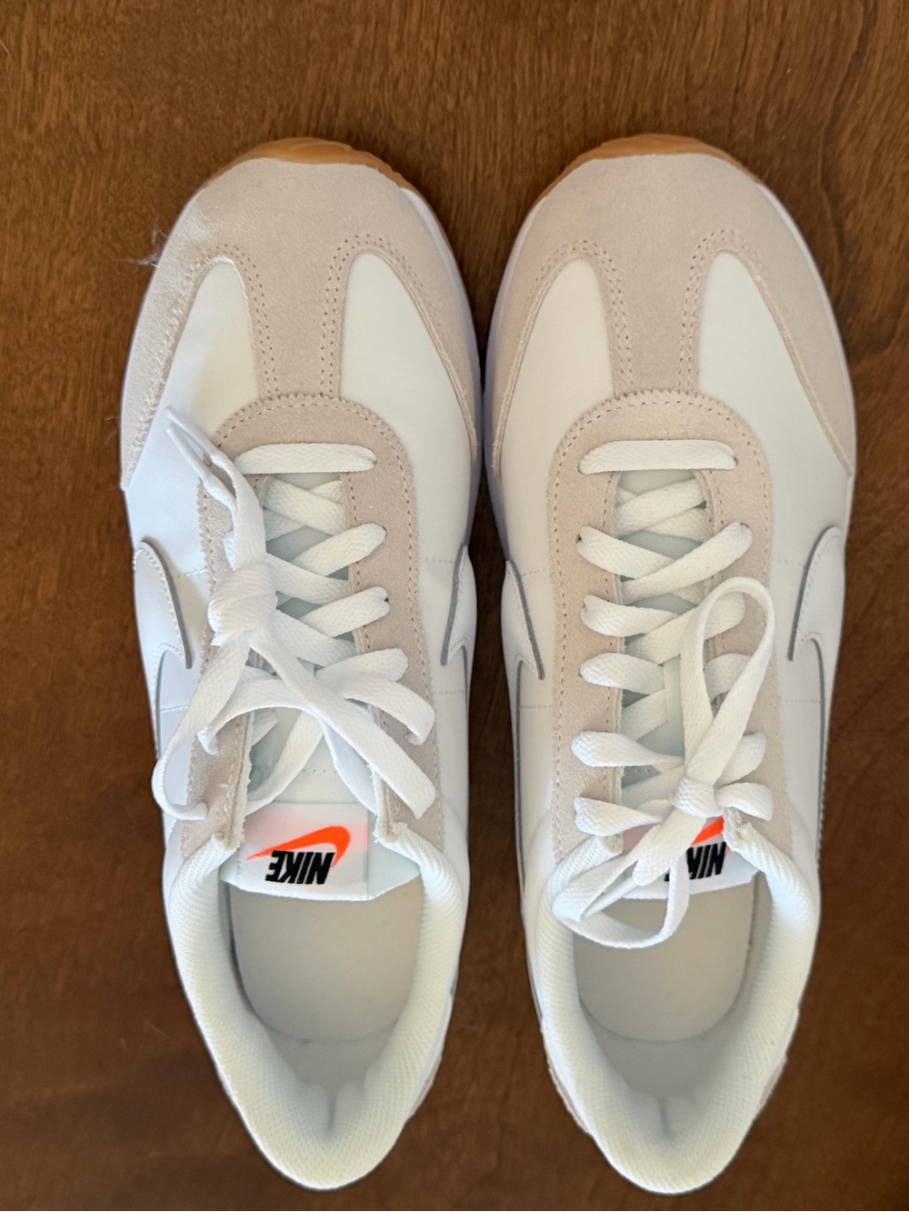 Nike Women’s Sneaker in White, Beige